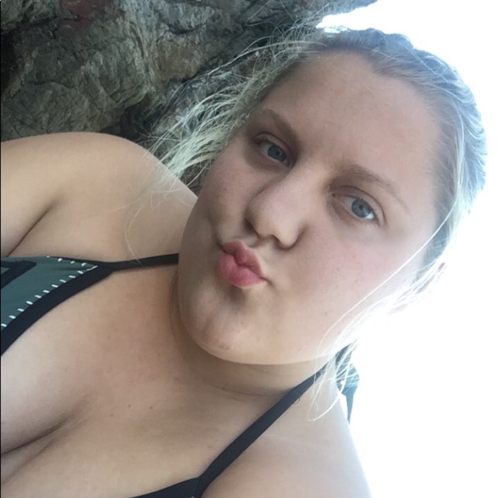 Meet your Posher, Caliann